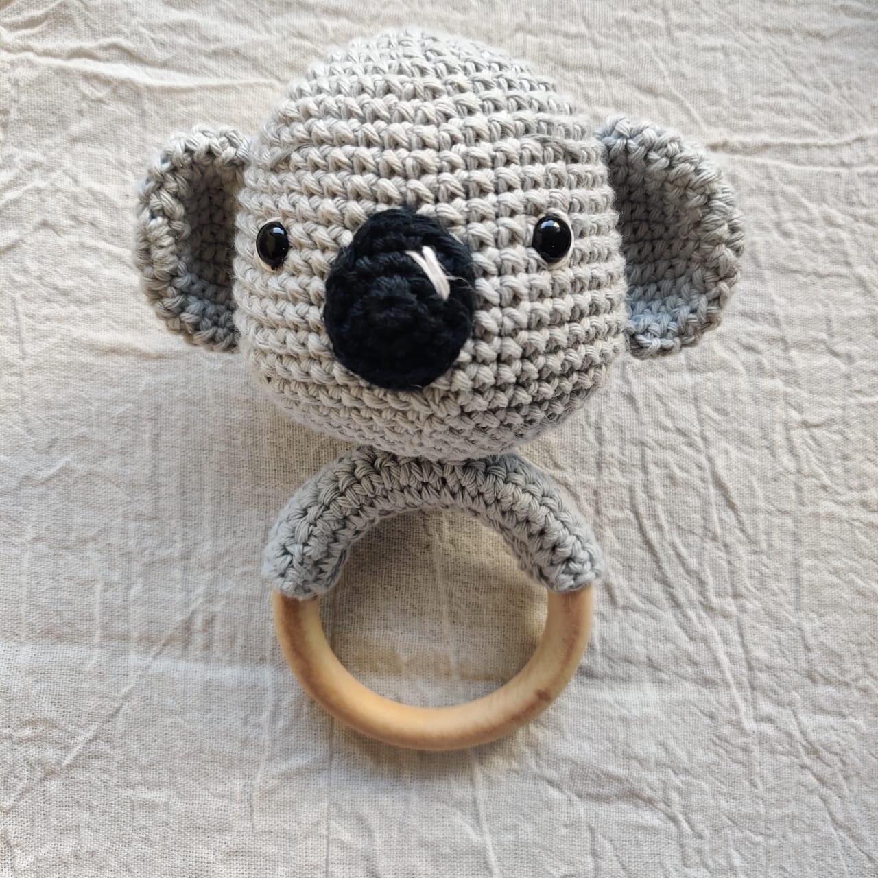 Sonajero tejido koala