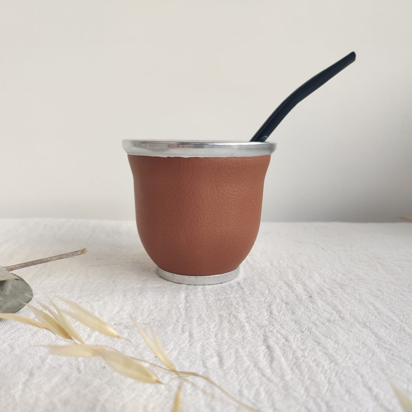 Mate cuerina marrón