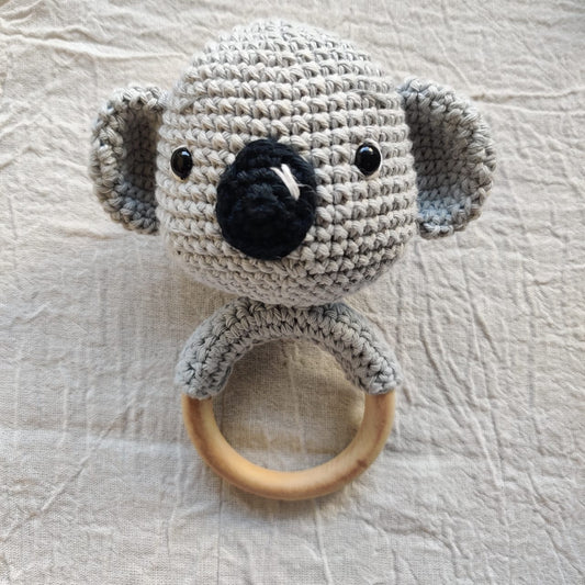 Sonajero tejido koala